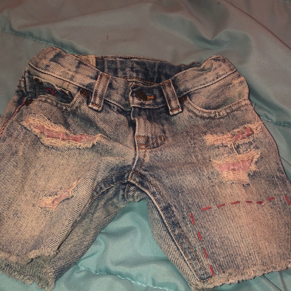 2t unisex shorts 🩳